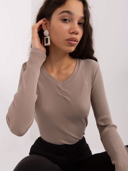 Effortlessly Chic Long Sleeve Cotton Blouse Perfect for Everyday Style and Comfort (188155)