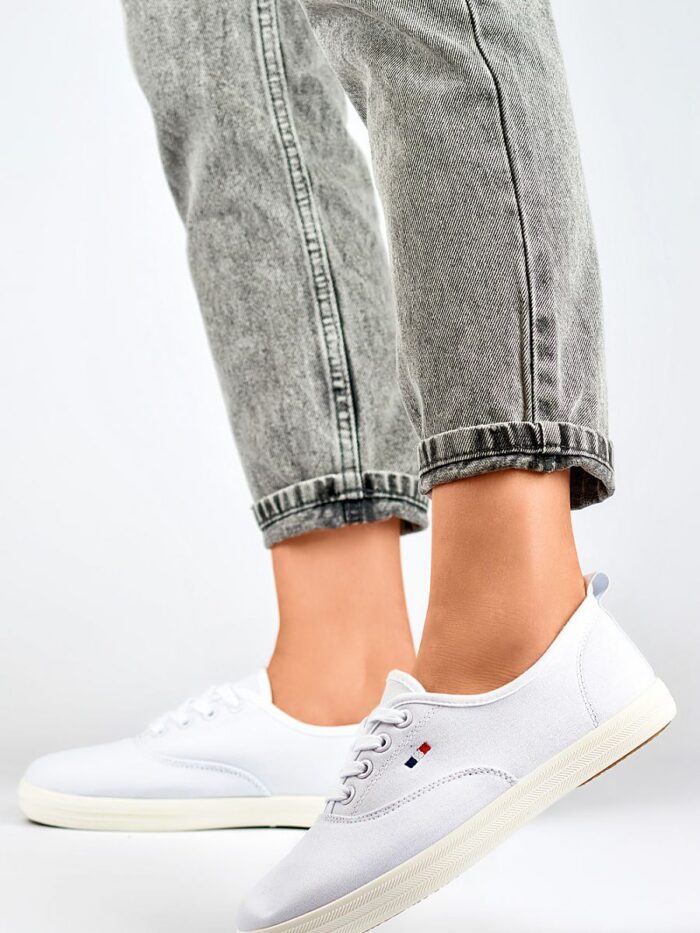 Ultimate Womens White Platform Sneakers Stylish Comfort Breathable Design (953755) lomora.store