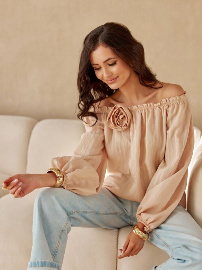 Elegant Spanish Style Puff Sleeve Blouse with Elastic Neckline and Rose Detail (209565) lomora.store