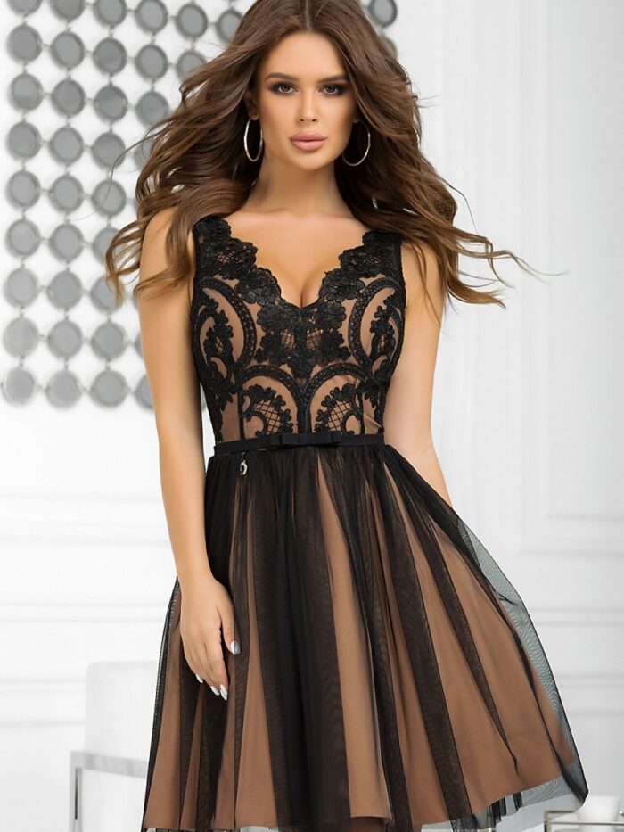 Stunning Girlish Lace Evening Dress Fitted Silhouette Mesh Detail Bicotone (151638) lomora.store