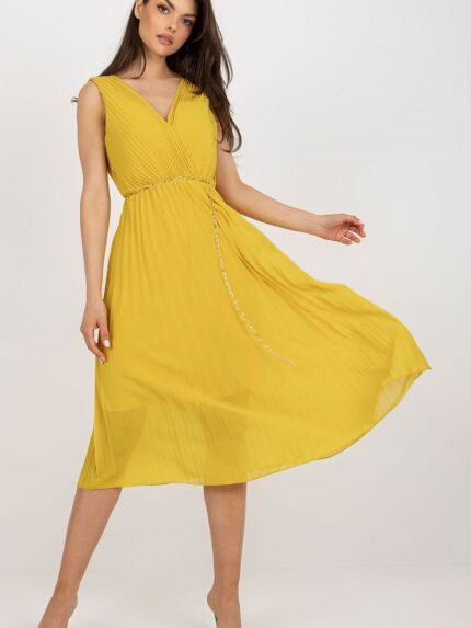 Elegant Pleated Sleeveless Formal Dress Overlapping Neckline Chain Waist Detail Perfect for Any Occasion (181355)