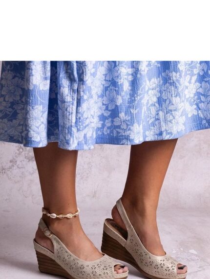 Stylish Comfortable Sakna Sandals Perfect Summer Wedge Sandals High Heel Buckle Closure Beach City Fashion (212077)