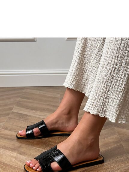 Embossed Eco-Leather Women's Flip-Flops Stylish Summer Sandals Classic Comfort Versatile Urban Casual (214583)